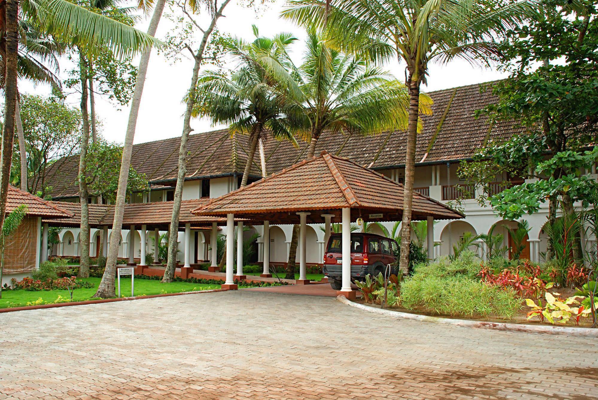 Lemon Tree Vembanad Lake Resort, Kerala Alappuzha Kültér fotó